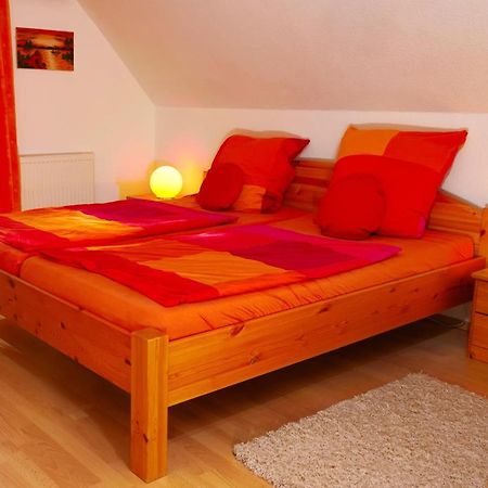 3 Schlafzimmer 8 Gaste Ruhig 110Qm Nahe Flughafen Norderstedt Exterior photo